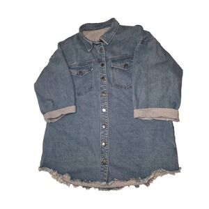 Womens Shirt XL Blue Denim Cotton Light Wash Half Sleeve Frayed Hem Button Up
